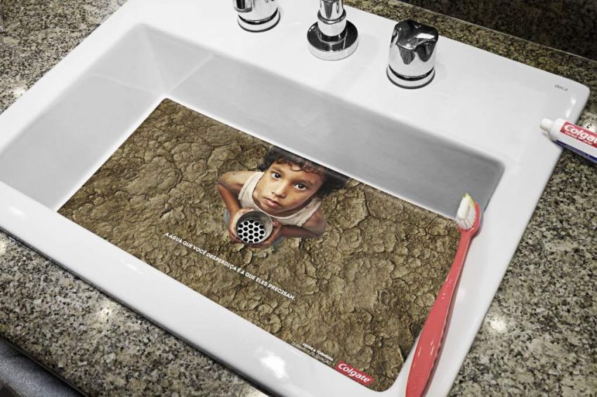 ieupmedia's tweet photo. Colgate sensibilise les clients d’hôtels au gaspillage d'eau https://t.co/r6Tvql8h9n https://t.co/D4kZjnhPgc