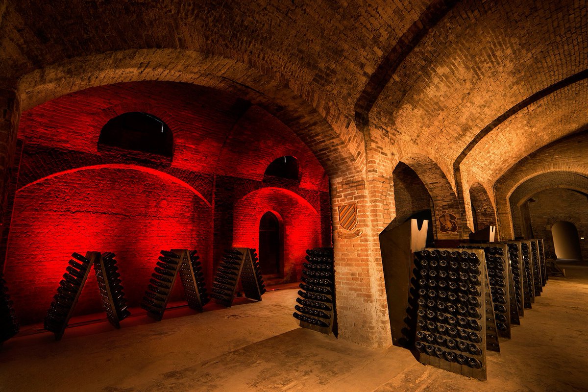 Boscaspumante's tweet photo. Our #UndergroundCathedrals will be open this Weekend! Info&amp;reservations cantine@bosca.it #Canelli #UNESCO https://t.co/FgfQlXEcFC