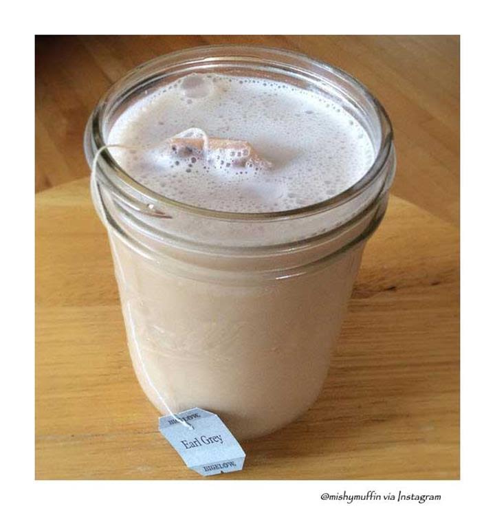 bigelowtea's tweet photo. End this week with a treat. Iced London Fog Latte made with #BigelowTea Earl Grey should do the trick! #yum https://t.co/Y6knD8uk6U