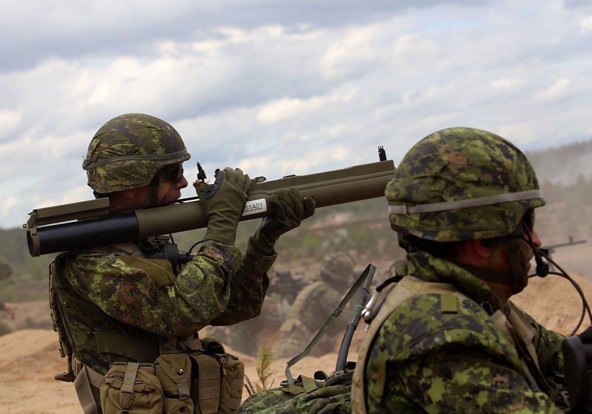 CJOC_COIC's tweet photo. #OpREASSURANCE Article: Canadians Practice Anti-Tank Drills with Allies during #ExHUNTER - https://t.co/3kSXV14kya https://t.co/6iOParLJj2