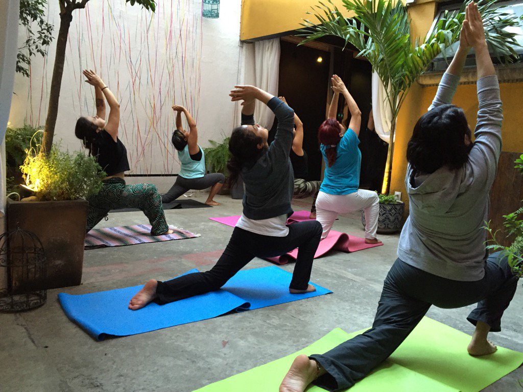 BodetBistro's tweet photo. #yoga + #desayuno = seres felices!
Todos los lunes y viernes, 7:00am https://t.co/mU54BjfXex
