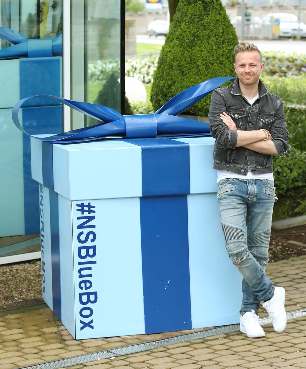 newbridgesilver's tweet photo. None other than @NickyByrne stopped by to visit us this week to see where his Eurvosion pins were made! #NSBlueBox https://t.co/qgq8nfBehE