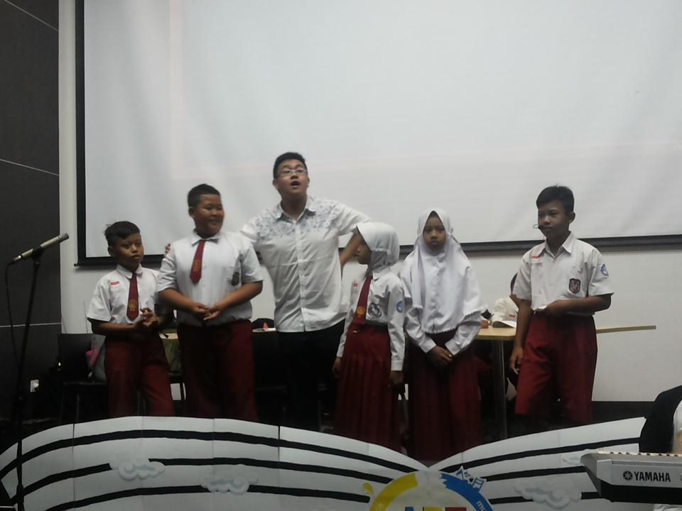 Slh satu penampilan dlm acara #artrorcharity , drama musikal adik2 bersama mhs UMN (20/5)