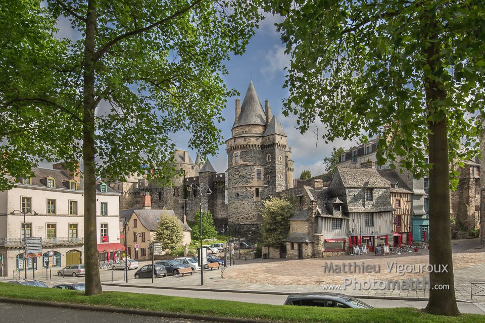 Photomatth's tweet photo. Si vous avez loupé ma #photo de #Vitré d'hier, vous pouvez la retrouver ici.
https://t.co/Sr4y7mW1KX https://t.co/lOrnvL5G2t