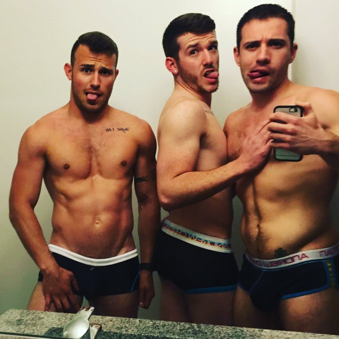 Hanging out with these sexy guys trying on @andrewchristian undies ? #RT #gay https://t.co/XHgy69pun