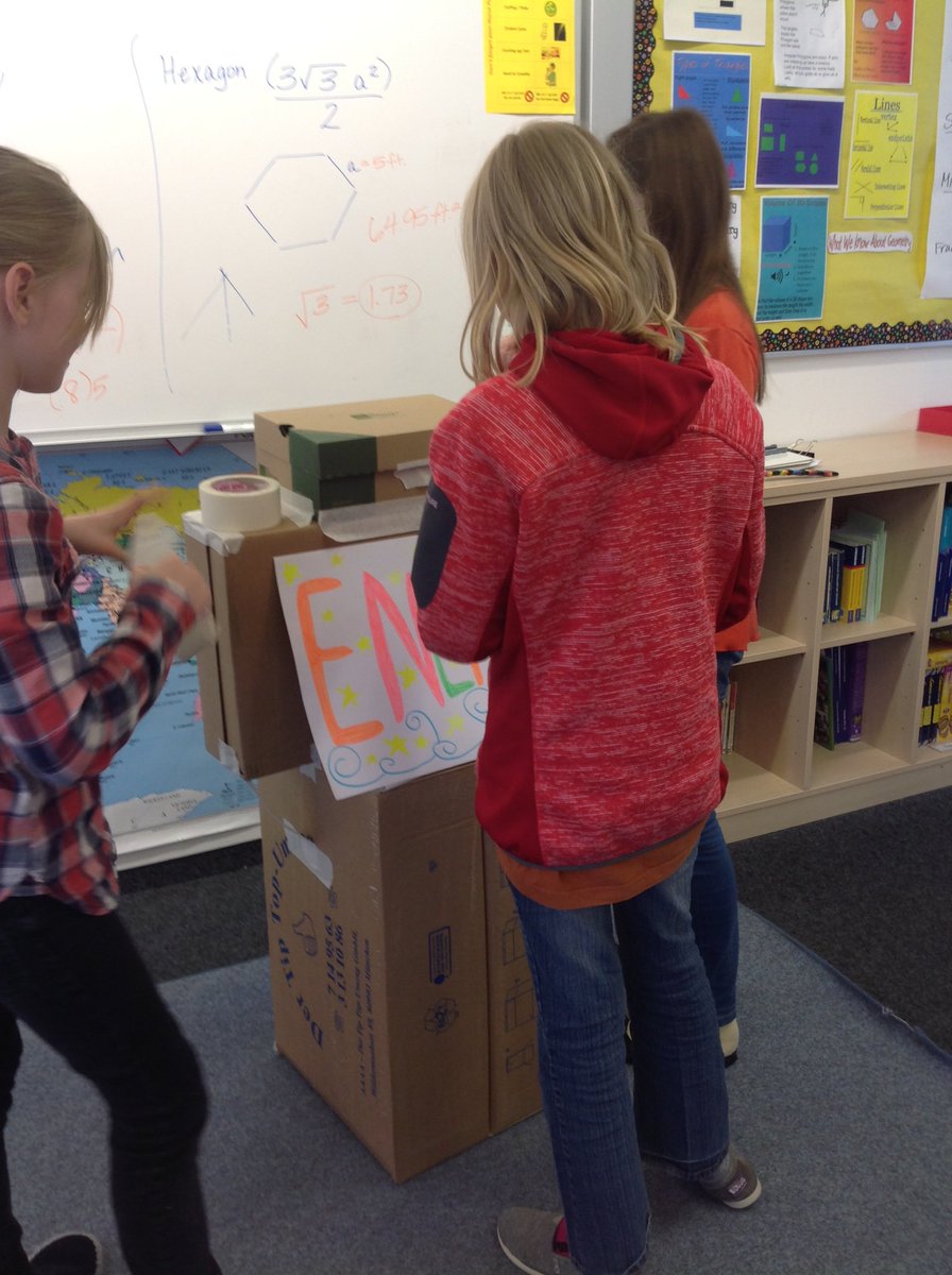 5CPclass's tweet photo. Preparing props for our assembly in three weeks! #grade5learns https://t.co/UErmBLH4EZ
