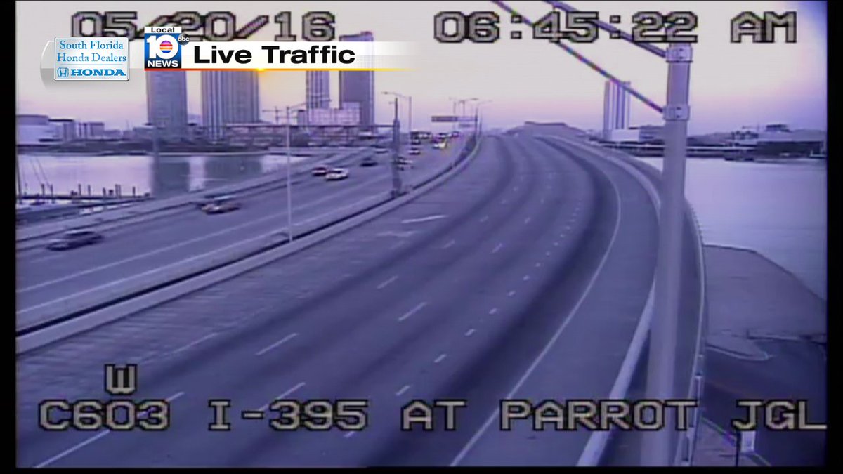 Road debris on I-395 WB & I-95 #TRAFFIC #MIAMI https://t.co/XjS1yIlWLX