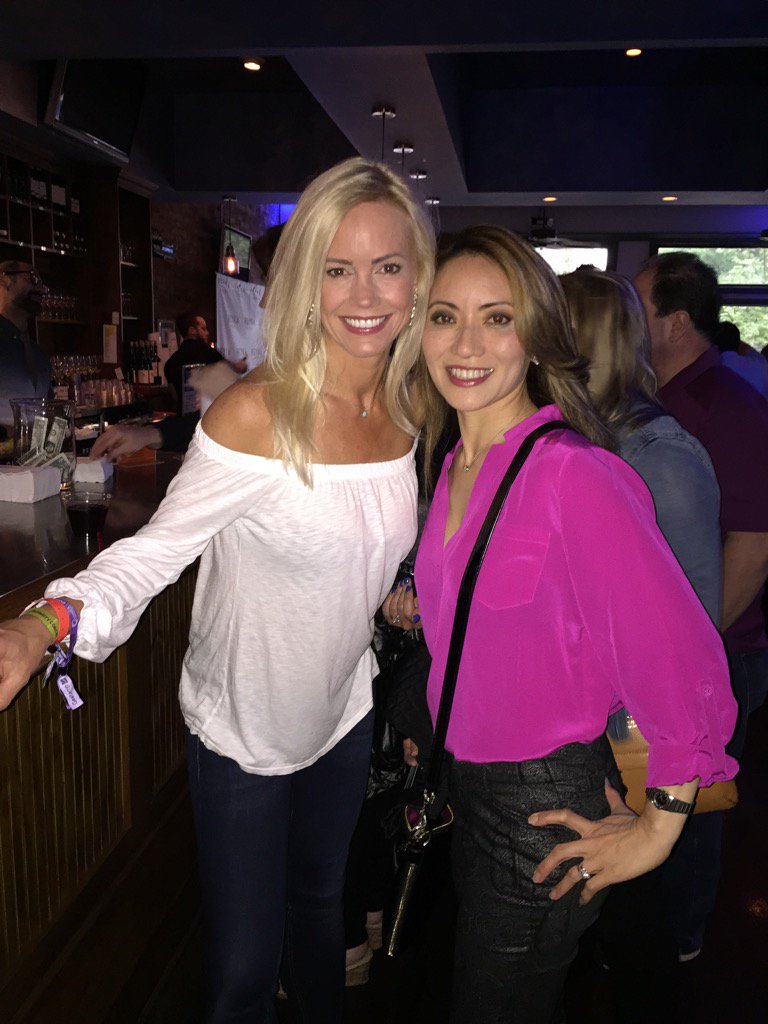 lisaohurley's tweet photo. Lucky that my friend flew to watch me play today. @BMWCharityProAm #galleryimport https://t.co/rISy9uzter