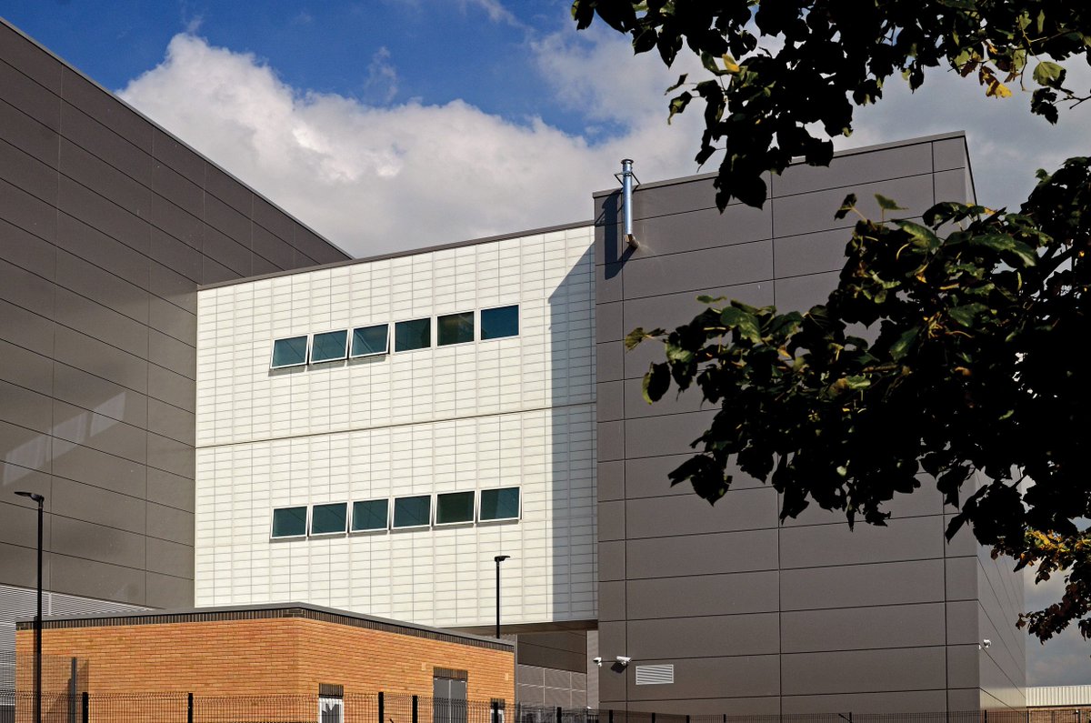 L2Architectural's tweet photo. The Translucent Link from Structura UK Ltd featuring #Kalwall #translucentcladding https://t.co/vN2jsUQX3y https://t.co/cWTulckAnw