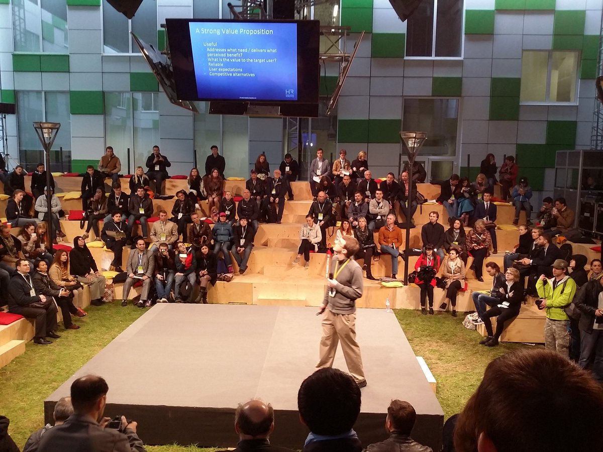 8RedLines's tweet image. Хижняк, Hoaloha, рассказал, почему вскоре #роботы, ухаживающие за пожилыми, будет очень востребованы. #SkRobotics