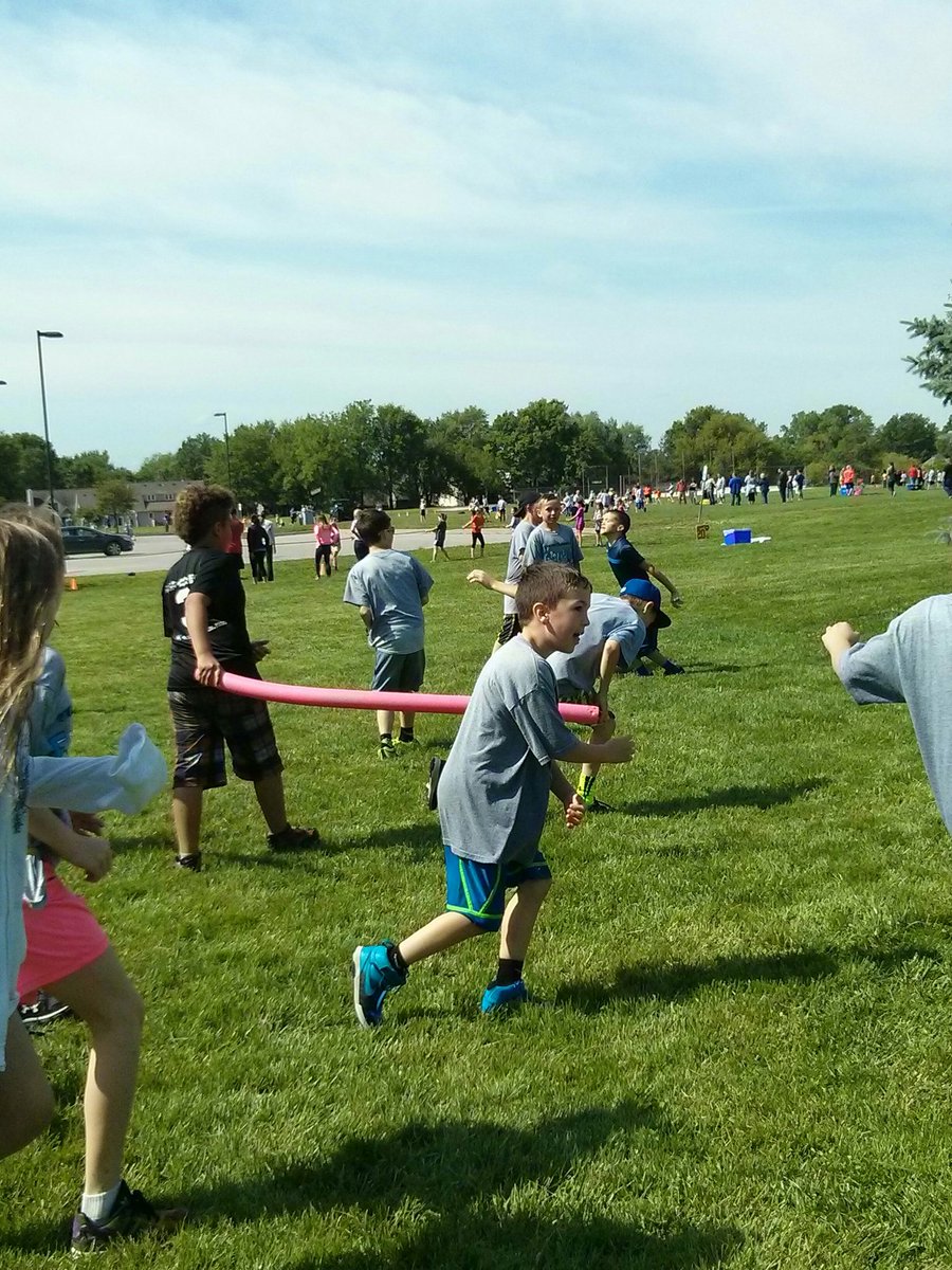 D_Geib's tweet photo. Field Day 2016! https://t.co/KD9sGWv4Tc