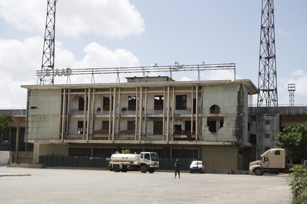 Mogadishu stadium to be renovated soon walwaal.com/2016/05/20/mog…