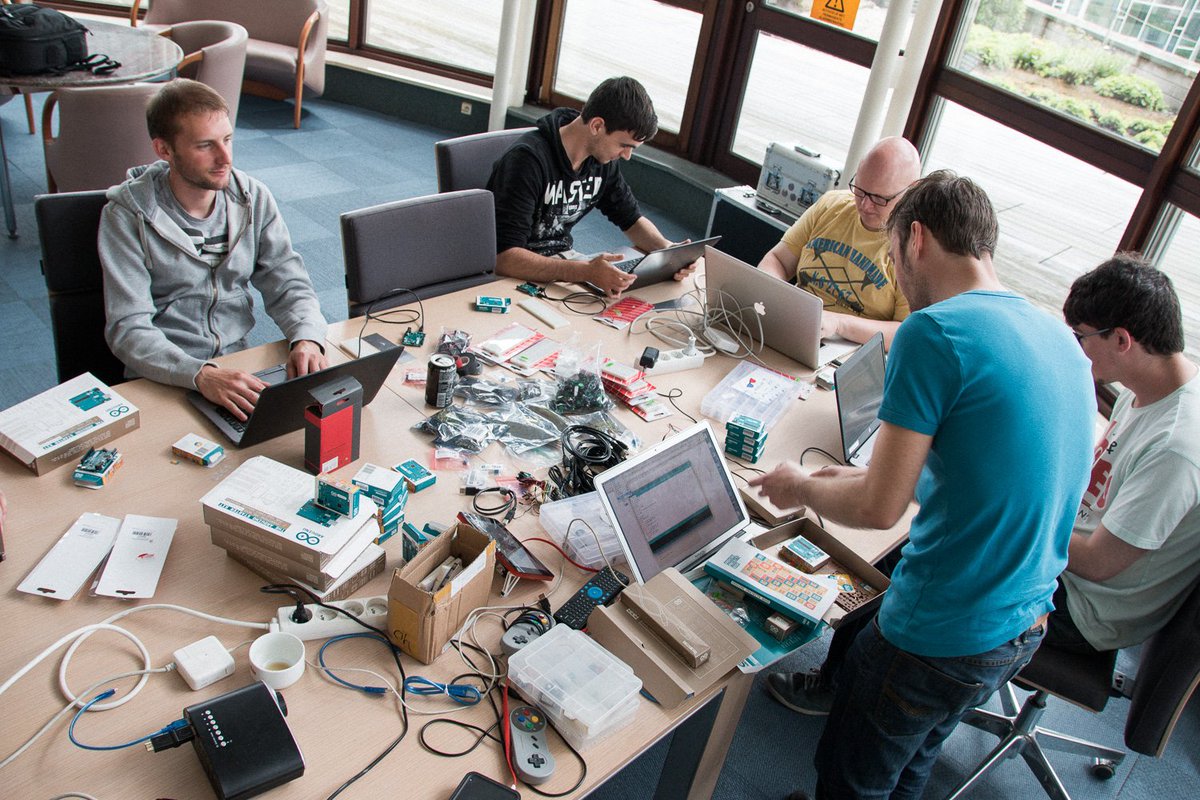 TeamCloudoki's tweet image. On this blesseth of #Hackfridays, we’re building a hardware controller for API’s using #arduino #arduinoleonardo!