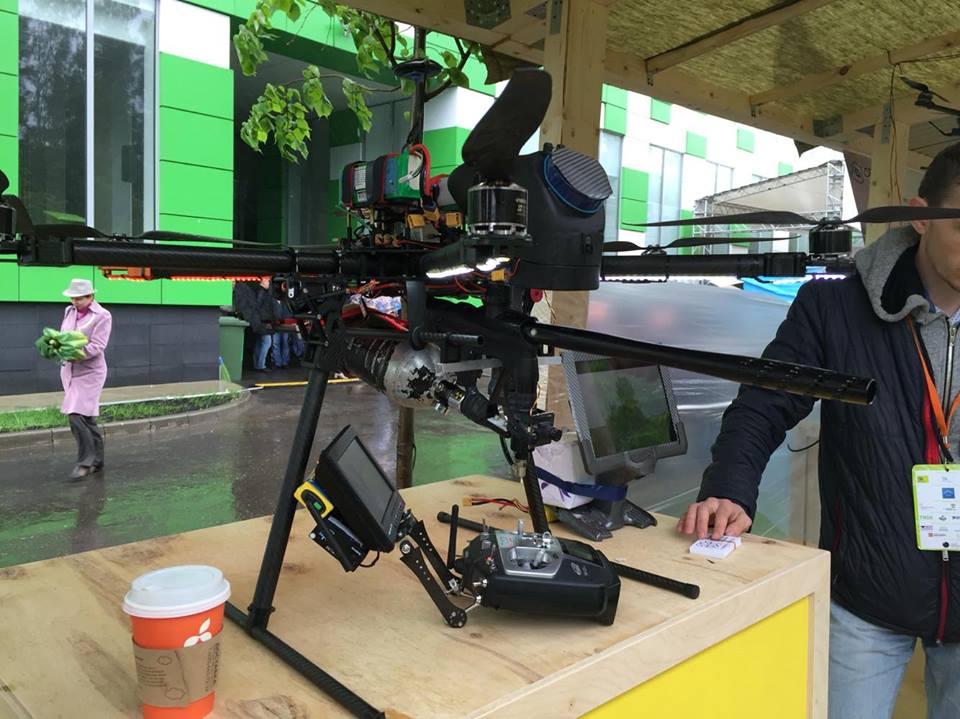 Skoltech_ru's tweet image. Выставка роботов на #SkRobotics