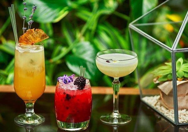 PontSt's tweet image. Happy Friday! In honor of the RHS Chelsea Flower Show, you must give one of @PontSt's spec… ift.tt/1U3wAfI