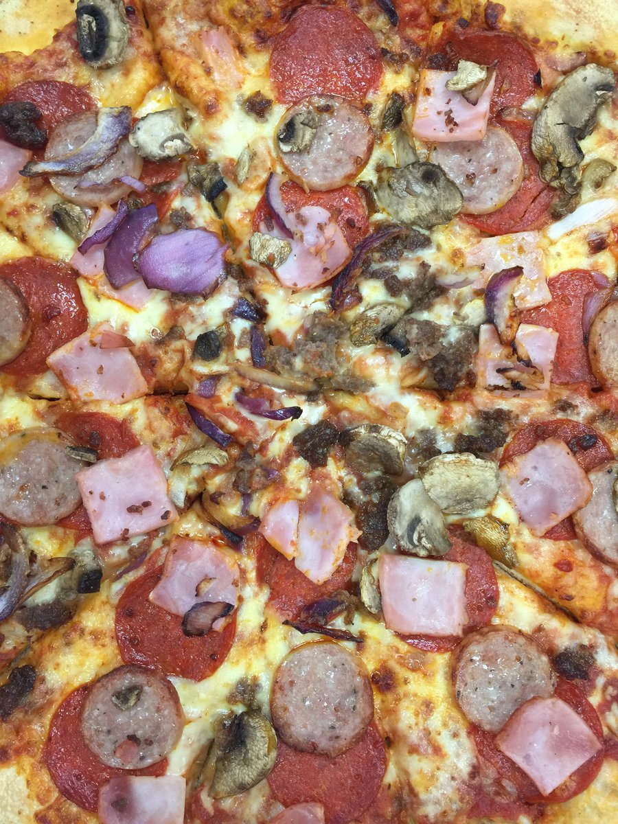 LeadByte's tweet photo. Friday pizza hour at #LeadByte HQ - We're at our creative brainstorming best when fuelled by🍕 #FridayFeeling https://t.co/dQvUeMeo69