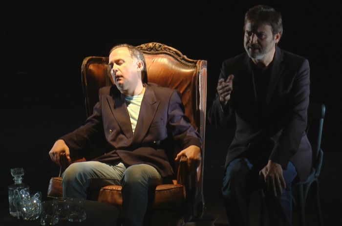 El Rey. Con Alberto San Juan y Willy Toledo
Sábado 28 de mayo a 20h
Teatro Francisco Rabal
giglon.com