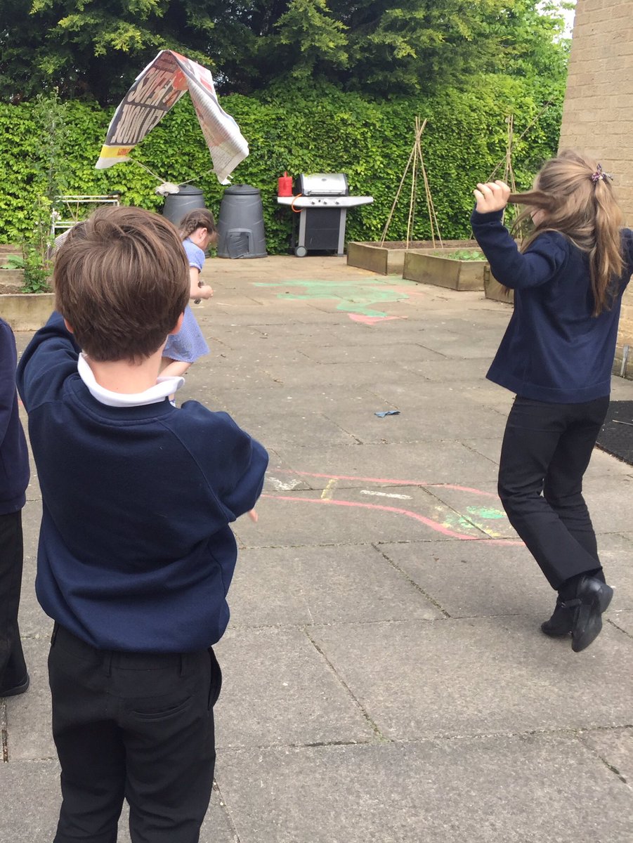 ChalgroveSchool's tweet photo. Year 2 seed dispersal investigation inspired by @MrSpottle 'Science Through Stories' https://t.co/zEU8XvRM2E