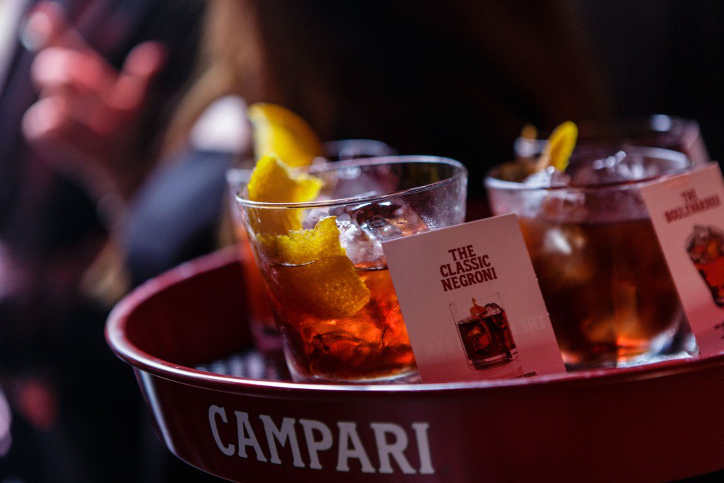 HeartLondonMag's tweet photo. LONDON BARS – #RediscoverRed At The Negroni Bar, By Campari https://t.co/SnqsyksagX https://t.co/dLVwZHfWR5