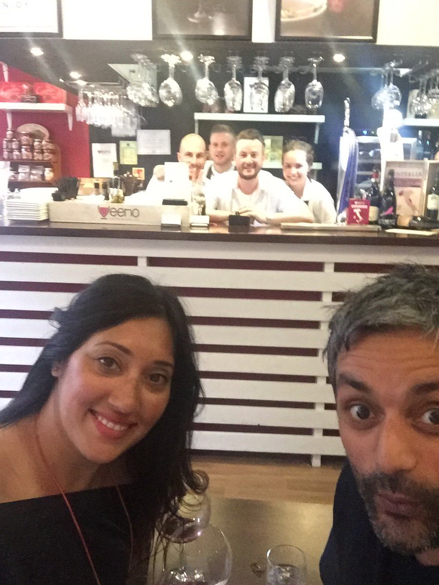 #WeLoveVeeno selfiebomb