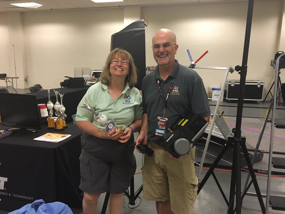 <a href="/FTCTeams/">FIRST Tech Challenge</a> getting ready to open the doors for <a href="/makerfaire/">Maker Faire</a>!!!! #omgrobots #omgmake