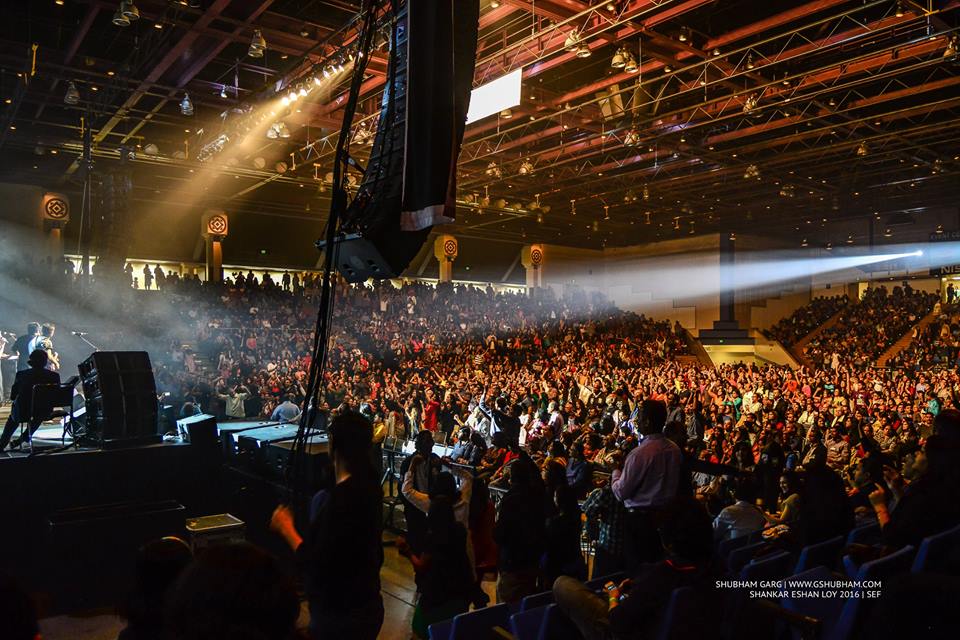 sankaraeye's tweet photo. This is how #SEF , #SEL & troop rock a full house! #SEFSEL Unbelievable energy from the amazing artists & attendees! https://t.co/KK2MysE7yj