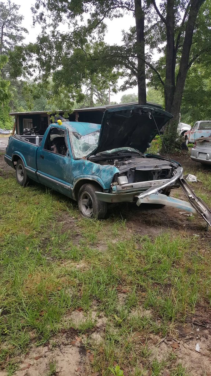 young_jackboi's tweet photo. All I got to say is thank you lord for Saving me Nd my niece today🤕🙏🏽💪🏾💯🙇 https://t.co/9mBy76ksCj