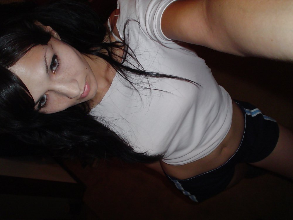 Tracy aus Leipzig 

Hi Leute.  Schreibt mir doch wenn ihr Lust habt.  Lg

goo.gl/aL42Vf