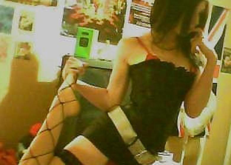 Daniela 23 aus Wiesbaden 

Hey was geht heut noch?  Jemand nettes hier? 

goo.gl/aL42Vf