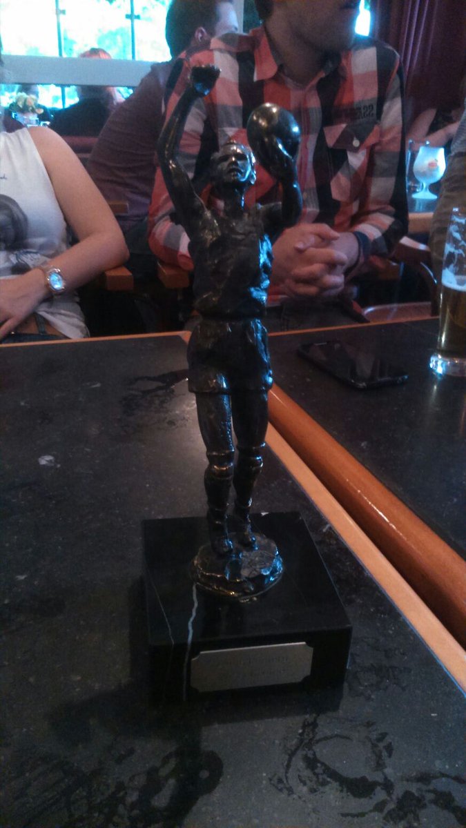 Esmoreit kampioen mijnpleinvolleybaltoernooi!!! Toppers en waar talent zichtbaar is