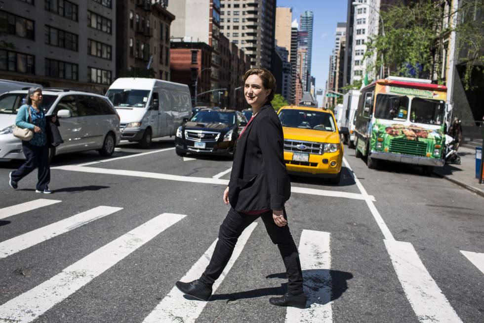 PoliticayModa's tweet photo. A lo beatle #AdaNY https://t.co/UFjNHMl0EX