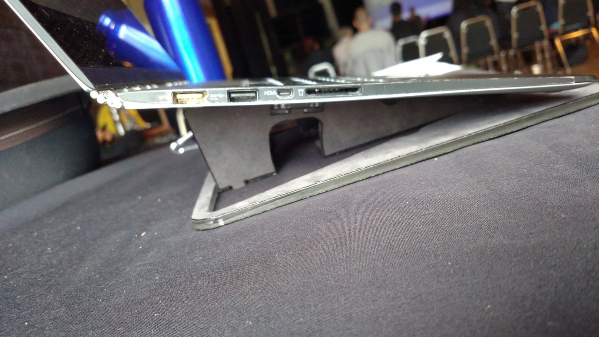 MaxConsult15's tweet photo. Trying out a great new #laptopstand at #stagespdx . Folds flat when done, pretty awesome. https://t.co/tyAUtaguLF