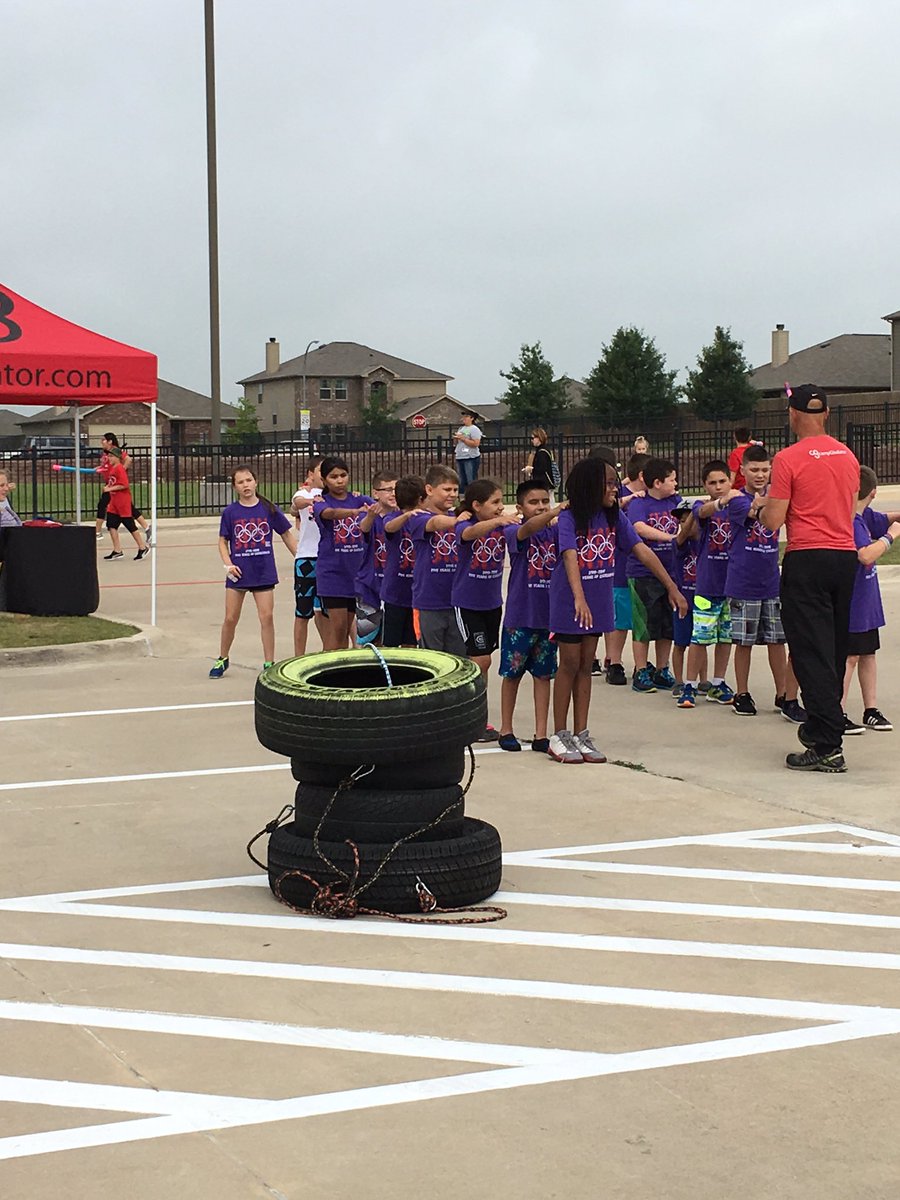 LAERomer's tweet photo. It's Field Day at JCT! #teamjct #jctexperience https://t.co/J9IylranNK