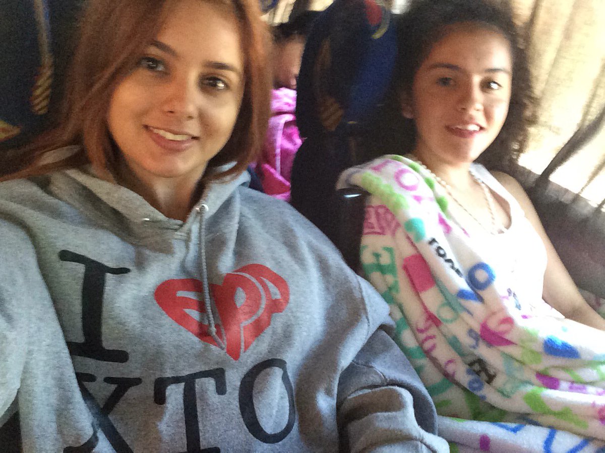 itsjenjen__'s tweet photo. Rumbo a Morelia💛 #EPA1 Con Jesús y María todo, sin ellos nada💕 https://t.co/YTwD29Z1p7