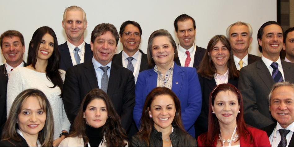 Accenture_CO's tweet photo. @Accenture_CO se compromete contra el #DesempleoJuvenil con #GANColombia https://t.co/uEGxkioFHk https://t.co/vpB9Xd18dp