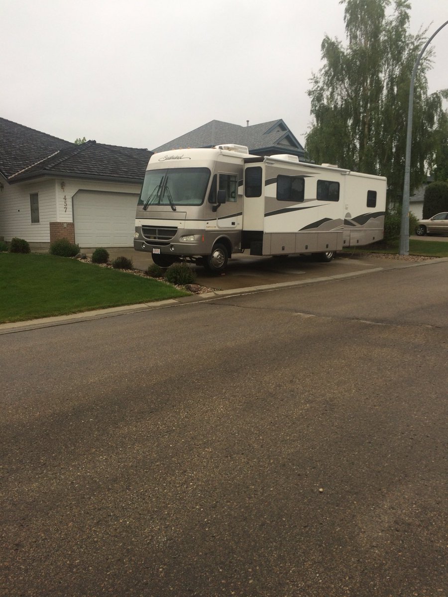 JillGaumont's tweet photo. @Mike_Gomo parallel parks #LikeABoss #gomobil https://t.co/jBhUxQFd9B