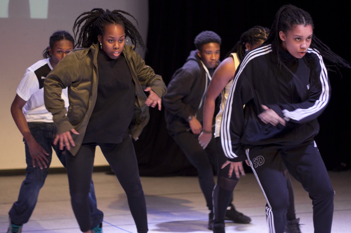 TWISTtheatreco's tweet photo. Can you do the TWIST?
Help us get to @edfringe by pledging at @crowdfunderuk https://t.co/7PZmvcy0de
#youngartists https://t.co/fXkKdSuIeQ