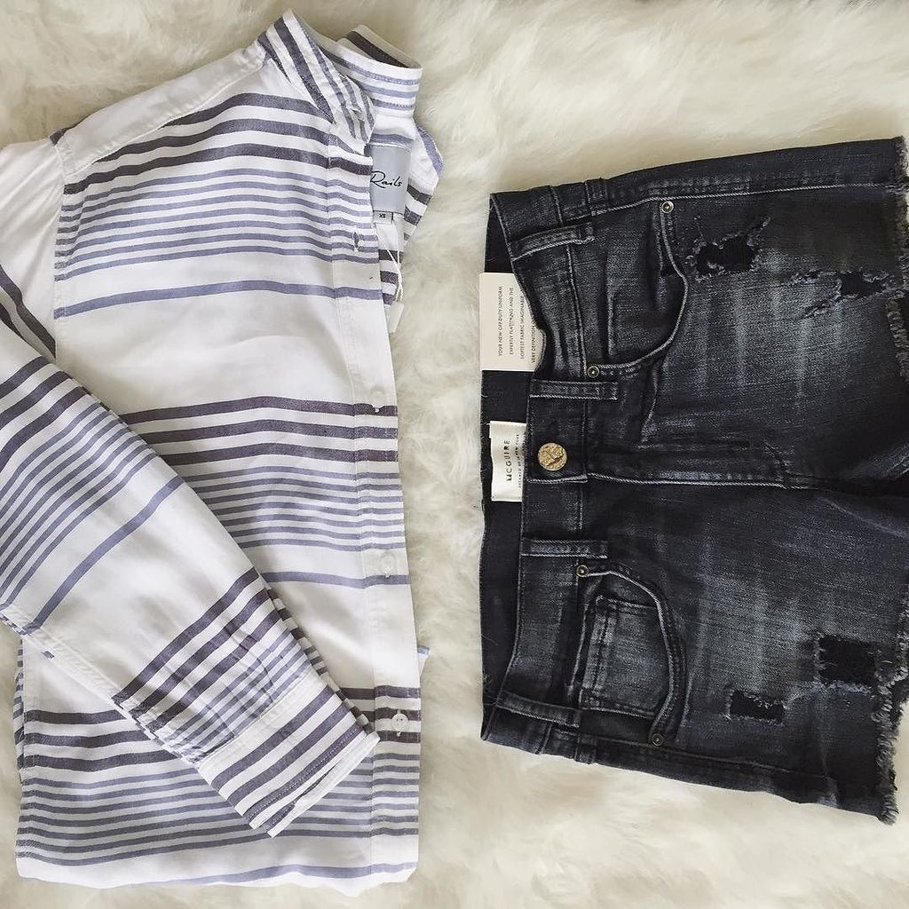 shoprefine's tweet photo. FRIYAY! #ootd #dcfashion #springstyle #shoprefine #refineyourstyle #weekendvibes #stripes #denim #friday #stylediar… https://t.co/6LdXme8NJV