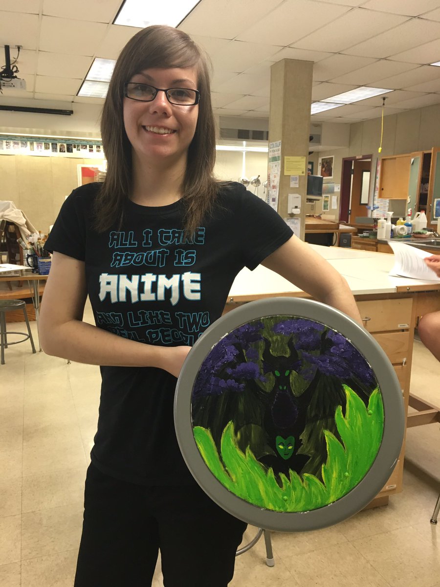 LanaArlene's tweet photo. Seniors embellish art room furniture for their last art project at NAHS! #CongratulationsClassOf2016 #ArtRoomDecor https://t.co/QuM4uqOk73