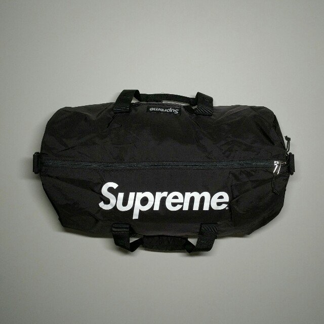 Supreme Luggage Tag Price includes shipping! - Depop