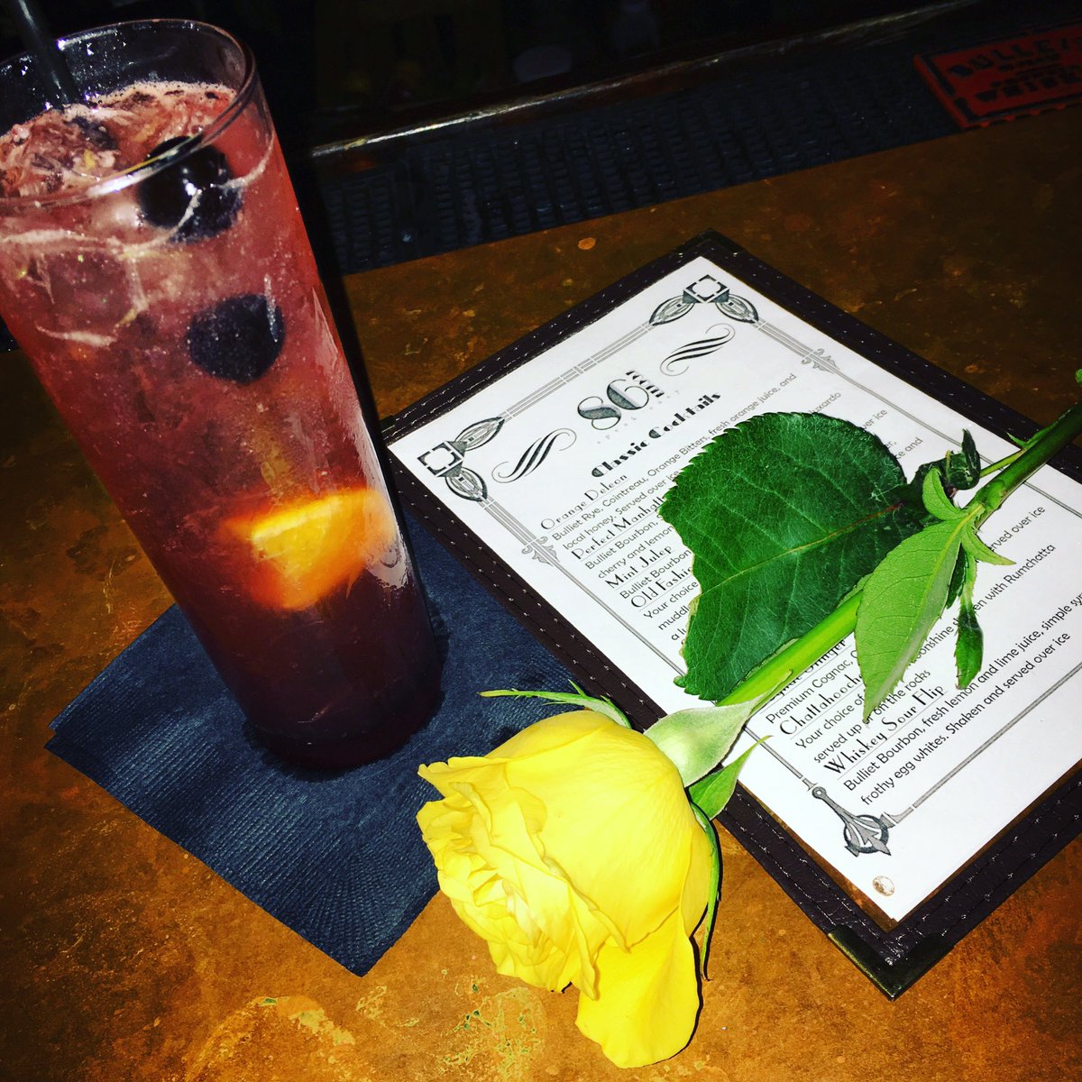 amandabay07's tweet photo. Singapore Sling!! #diageorep #tangeray #luxardocherries #therealdeal #orange #downtown #cocktails 👯💕 https://t.co/KHdL6pnk11