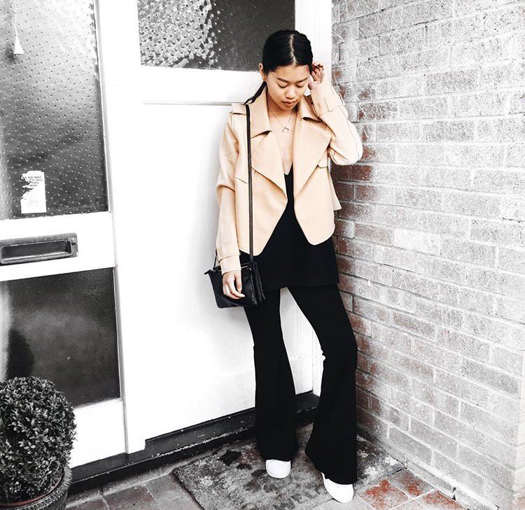boohoo's tweet photo. What’s your style squad? 💭 The beaut @PrettySickly is reppin’ #StreetStyler like a pro 📸✌🏽️https://t.co/6zQz8Z3Zb2 https://t.co/BB0XIRvJLU