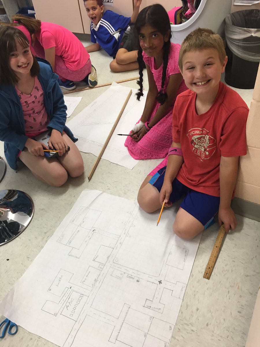 HTEbuckeye's tweet photo. Designing our geometry towns while pinked out at HTE! https://t.co/qp1WHAzkp9