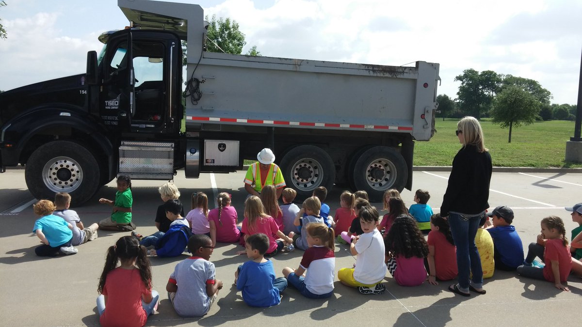 Two of our very own Bennett Bears' parents' company! #TiseoPavingCompany <a href="/SullivansStars/">Jill Sullivan</a> <a href="/BennettBears/">Bennett Bears</a>