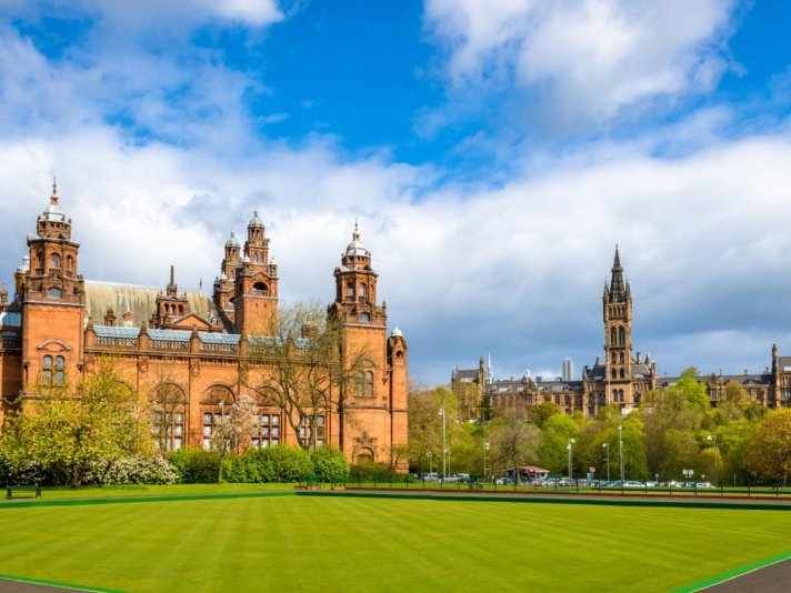 Looking for things to do in Glasgow's West End?  Here's <a href="/WestJet/">WestJet</a>'s top tips bit.ly/27HuucY