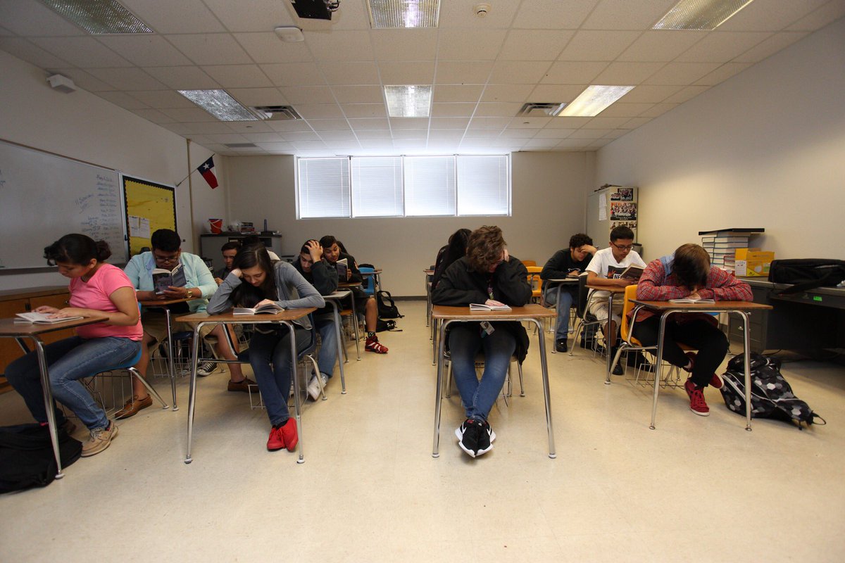 IHSDebate tweet picture