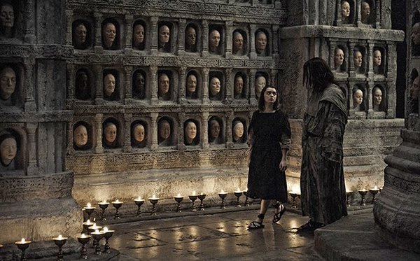 Spoileristcom's tweet image. Photos from upcoming episode of #GameofThrones "The Door"