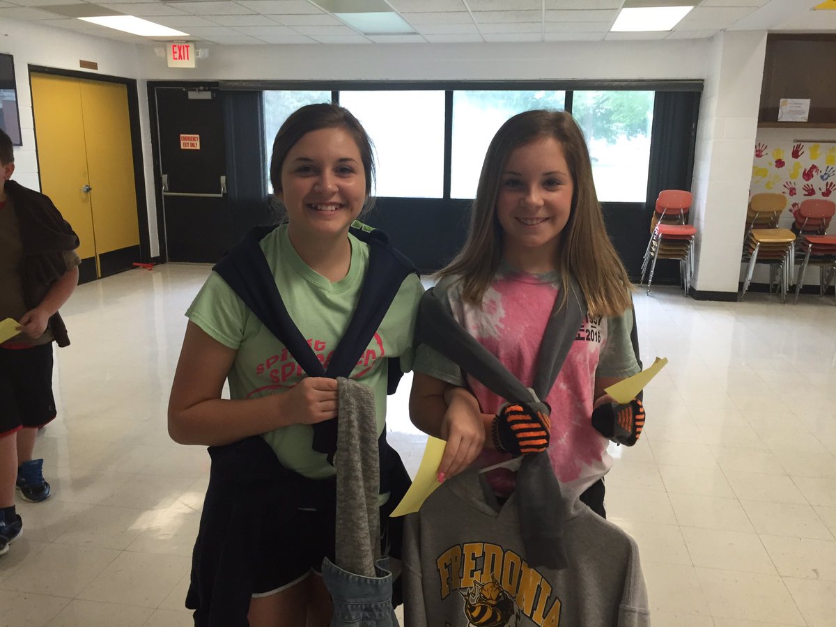 FredoniaMS's tweet photo. FMS is full of models for our lost and found fashion show https://t.co/pabIgCY3mM