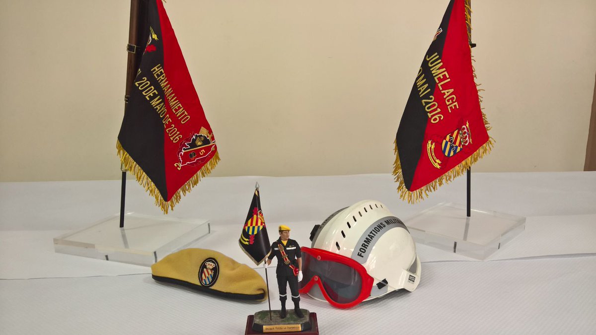 UMEgob's tweet image. Acto de hermanamiento entre la #UIISC5 y el #BIEM3 después de una semana de ejercicios  conjuntos en #Córcega