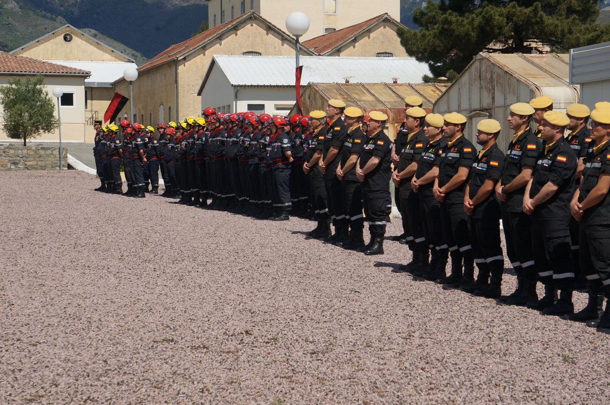 UMEgob's tweet image. Acto de hermanamiento entre la #UIISC5 y el #BIEM3 después de una semana de ejercicios  conjuntos en #Córcega